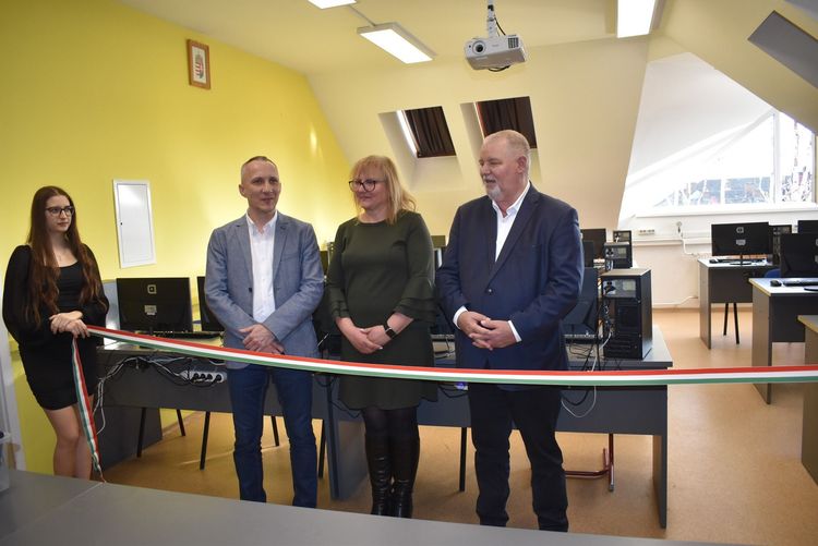 Megújult a 310-es informatika terem gépparkja